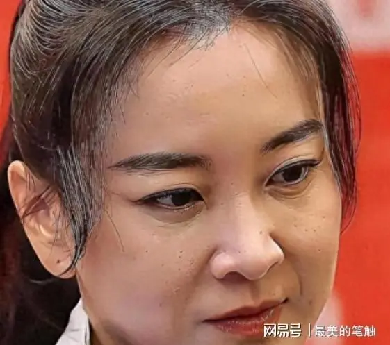 贾玲张小斐闹掰真相大白，44岁贾玲真实处境曝光