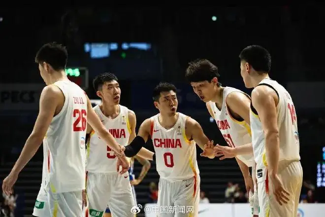 中国男篮92比74战胜中国台北男篮,压哨晋级第二阶段!在6场比赛中,中国男篮暴露出阵容磨合欠佳、防守针对性不足等问题