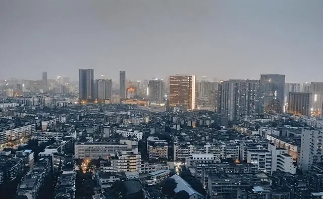 中国正在崛起的3座城市，有望赶上北上广深，晋升为国际大都市！