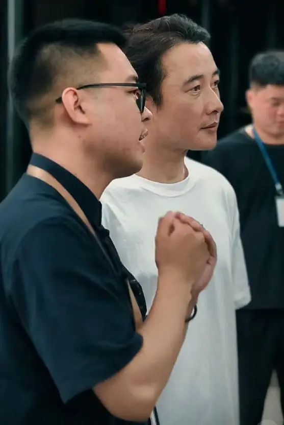 营销艺人对比