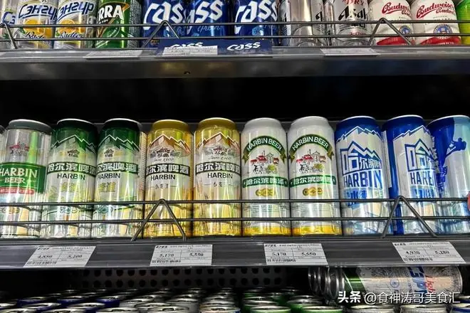 买啤酒无论价格多贵，只要酒瓶有这几个字，都是低成本工业啤酒
