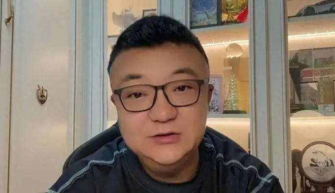 千万赞助款刚到位，董路第一件事：拿一百万分给月薪三千的老兄弟