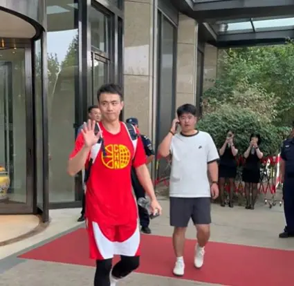 中国男篮vs日本男篮！赛前带来中国男篮赵继伟、王俊杰、杨瀚森、胡金秋以及日本男篮的最新消息