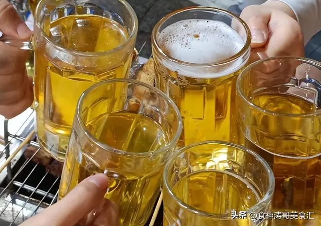 夏天喝酒远离工业水啤，这4款国产啤酒零添加，好喝不贵麦芽精酿