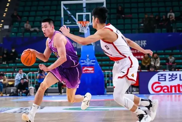 正式确定!CBA争议内线完成转会,加盟浙江男篮