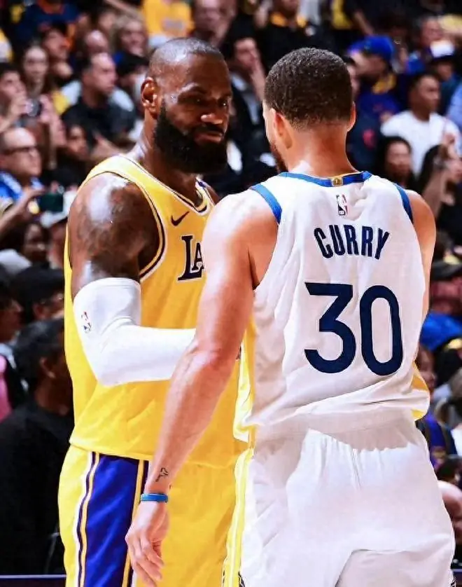 NBA时代双雄两种归宿：38岁库里一人一城，41岁詹姆斯四海逐梦