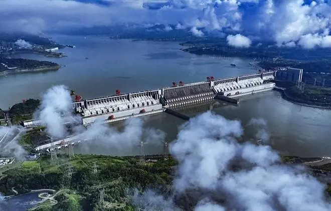 三峡大坝还能撑多久？美国专家分析后，得出的结论竟让人难以置信
