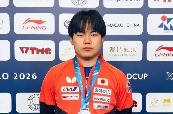 松岛辉空男单夺冠后传来意外，自己妹妹却被15岁中国少女强势击败