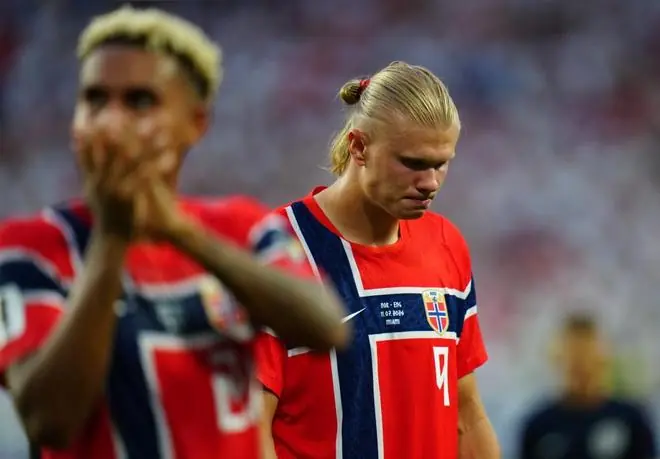 挪威蒙冤出局？FIFA回应英格兰飞猫悬案：芯片没报警 不能证明有接触