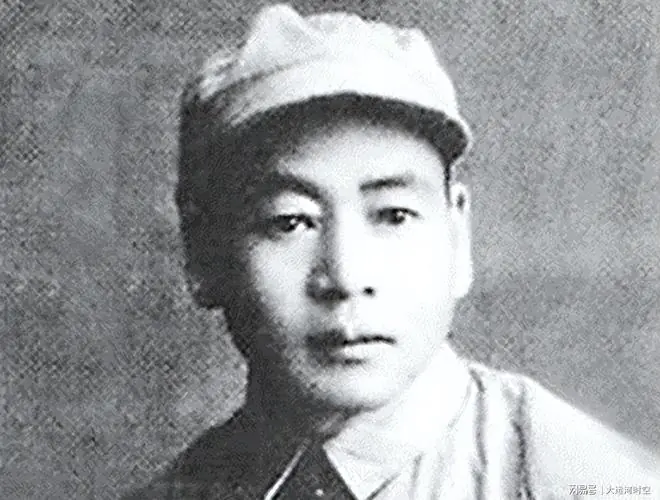 连长被调往师部当排长，本是降级任用，结果一看部下却乐坏了！
