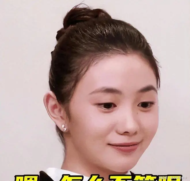央媒发文，高调官宣刘浩存新身份，背靠张艺谋上位传闻早真相大白