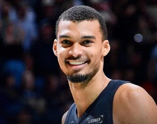 NBA｜放弃超级顶薪，文班亚马为续约马刺做出利益牺牲