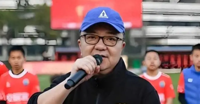 真少见！刚拿到千万赞助，董路不是急着扩张，先给员工发百万分红