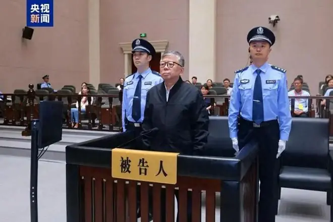 被判死刑的杨有林，为何能30年内边腐边升，退休后还能任职贪腐？