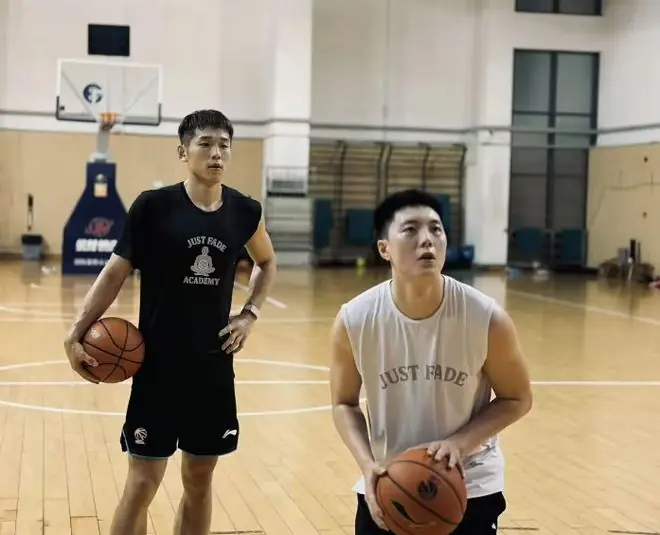 CBA:胡明轩开启特训,焦泊乔二次申请离队,范子铭下家基本敲定,区俊炫加盟香港金牛