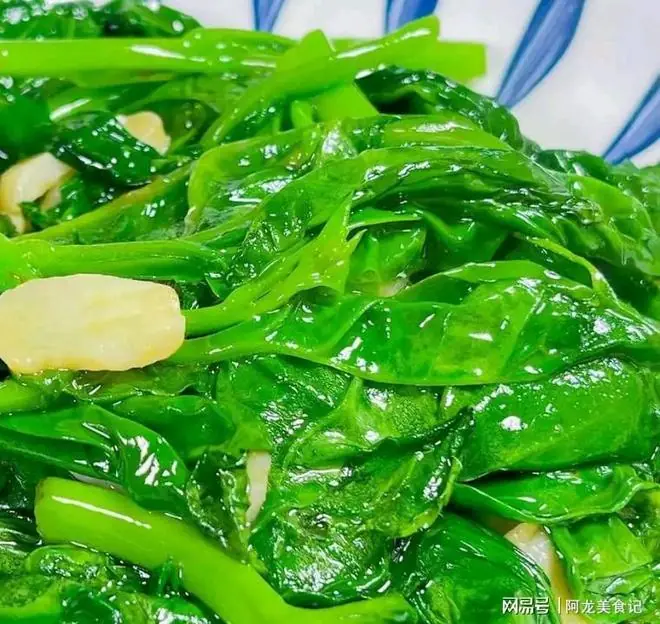 7月吃这菜，比白菜营养，比苋菜鲜嫩，一护眼、二补钙、三强免疫