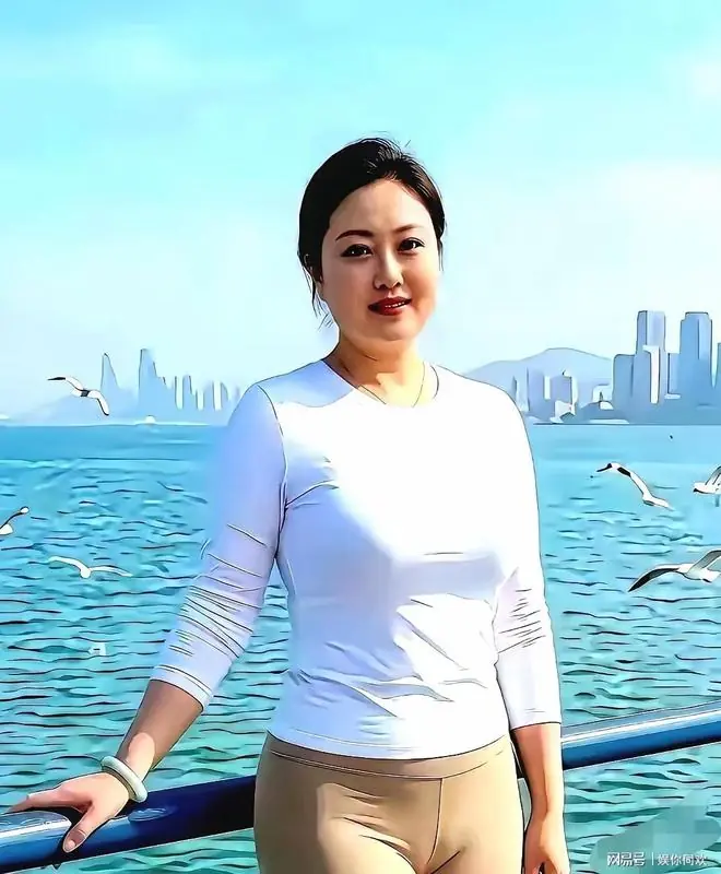 我是真喜欢这样的女人，面容饱满，一看就很有福气