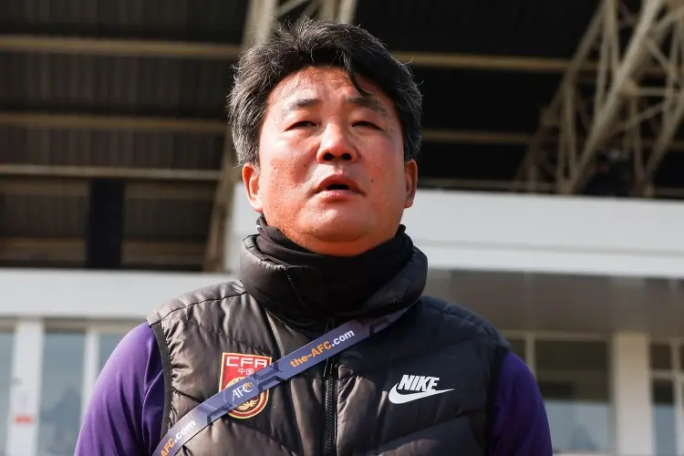 官方：备战U20女足世界杯，王军接替科林·贝尔出任U20女足主帅