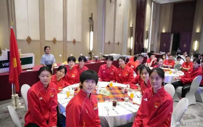 17点整！中国女排冲击三连胜，对手曾打出夸张比分，司静雨是期待