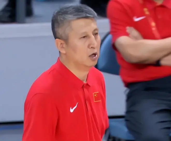 中国男篮惨败日本！揪出四大罪人，郭士强负全责，杨瀚森令人失望