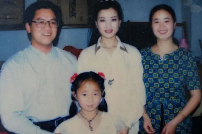 李谷一大胆开麦，揭露宋祖英走上高位的真相，观众：原来如此！