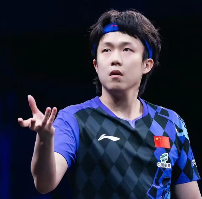 前两局压制！第三局逆转！王楚钦横扫塔卡晋级美国大满贯16强！
