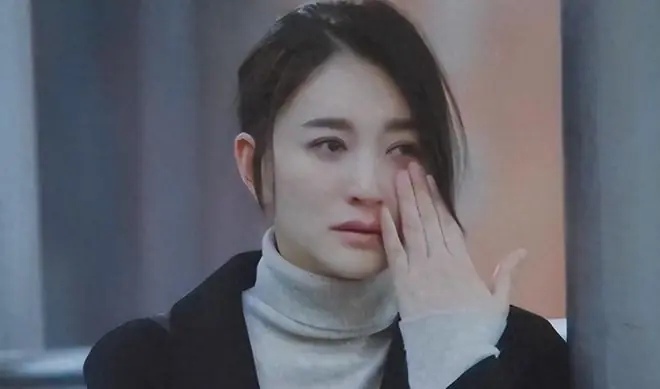 李小冉离婚风波升级！知情人曝有关孩子内情，前男友鄢颇态度被揭