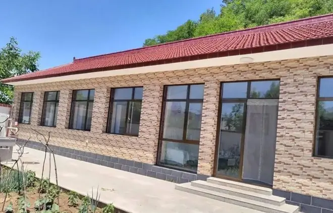 老规矩：红事不请不到，礼到人不到。白事不请自到，礼到人不收