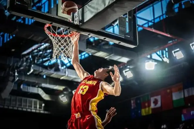 U17世界杯把3将身价打没了！张懿赵杰没核心能力，2后场灾难性！
